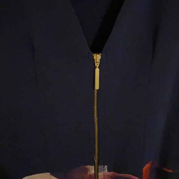 Closet London Floral Dress Navy 4 - Picture 5 of 7